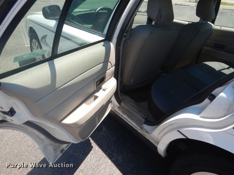 image for item IT9201 2009 Ford Crown Victoria Police Interceptor