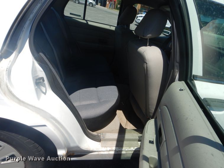 image for item IT9201 2009 Ford Crown Victoria Police Interceptor