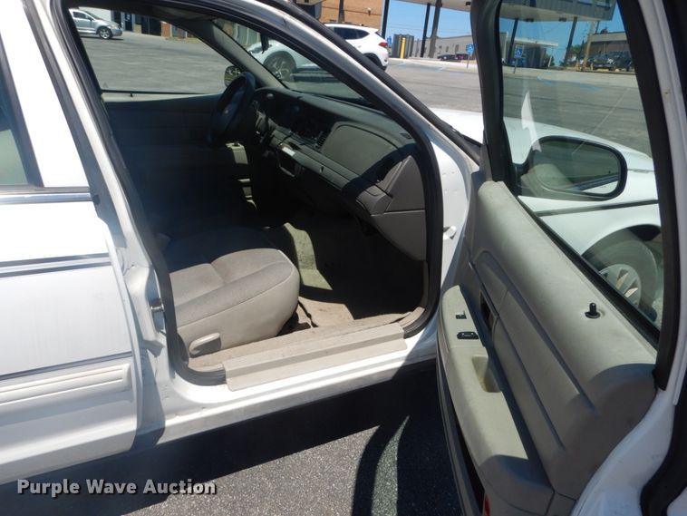 image for item IT9201 2009 Ford Crown Victoria Police Interceptor