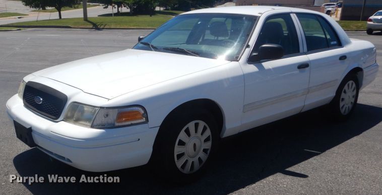 image for item IT9202 2009 Ford Crown Victoria Police Interceptor