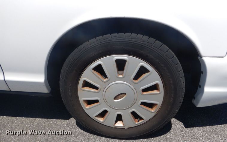 image for item IT9202 2009 Ford Crown Victoria Police Interceptor