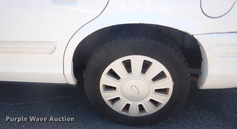 image for item IT9202 2009 Ford Crown Victoria Police Interceptor