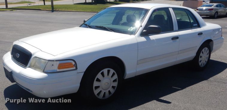 image for item IT9203 2009 Ford Crown Victoria Police Interceptor