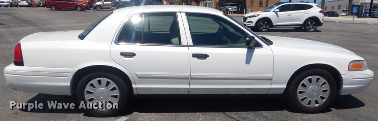 image for item IT9203 2009 Ford Crown Victoria Police Interceptor