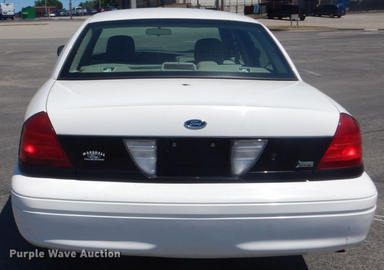 image for item IT9203 2009 Ford Crown Victoria Police Interceptor