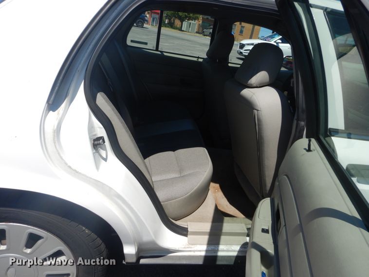 image for item IT9203 2009 Ford Crown Victoria Police Interceptor