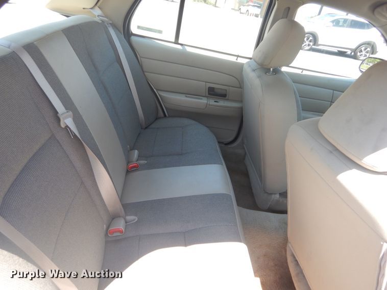 image for item IT9203 2009 Ford Crown Victoria Police Interceptor