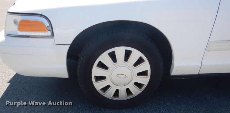 image for item IT9203 2009 Ford Crown Victoria Police Interceptor