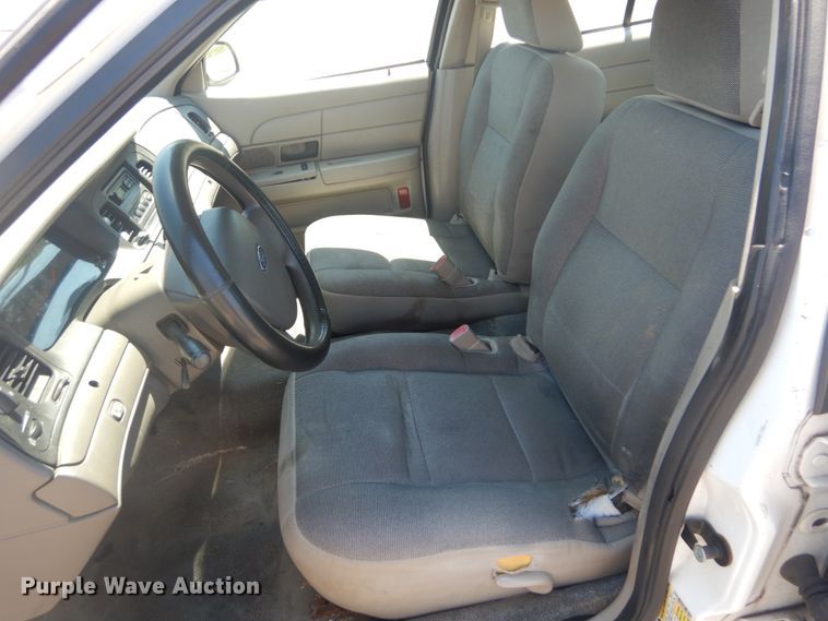 image for item IT9204 2010 Ford Crown Victoria Police Interceptor