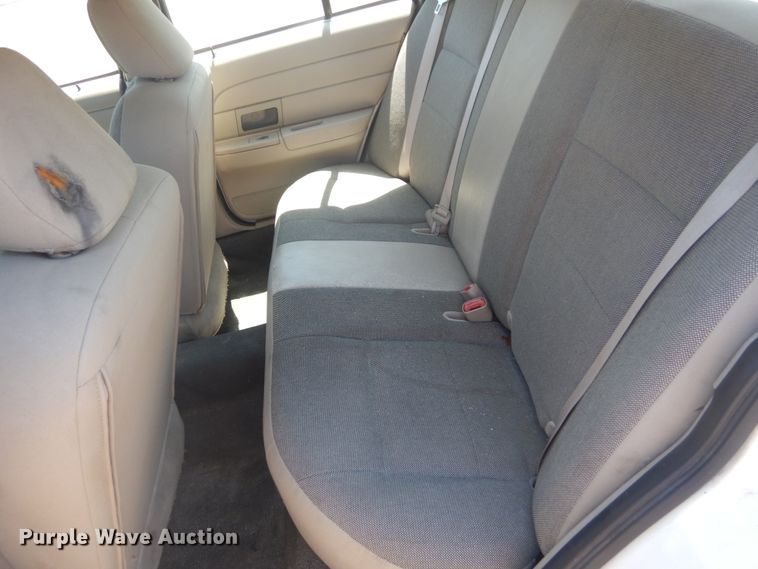 image for item IT9204 2010 Ford Crown Victoria Police Interceptor