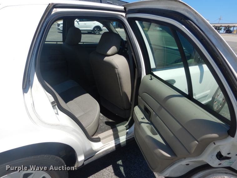 image for item IT9204 2010 Ford Crown Victoria Police Interceptor