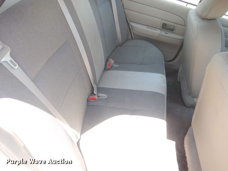 image for item IT9204 2010 Ford Crown Victoria Police Interceptor