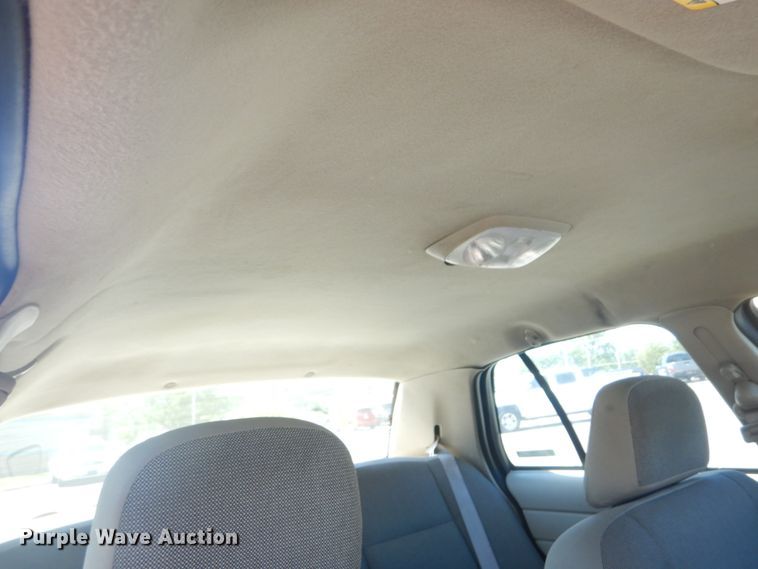 image for item IT9204 2010 Ford Crown Victoria Police Interceptor