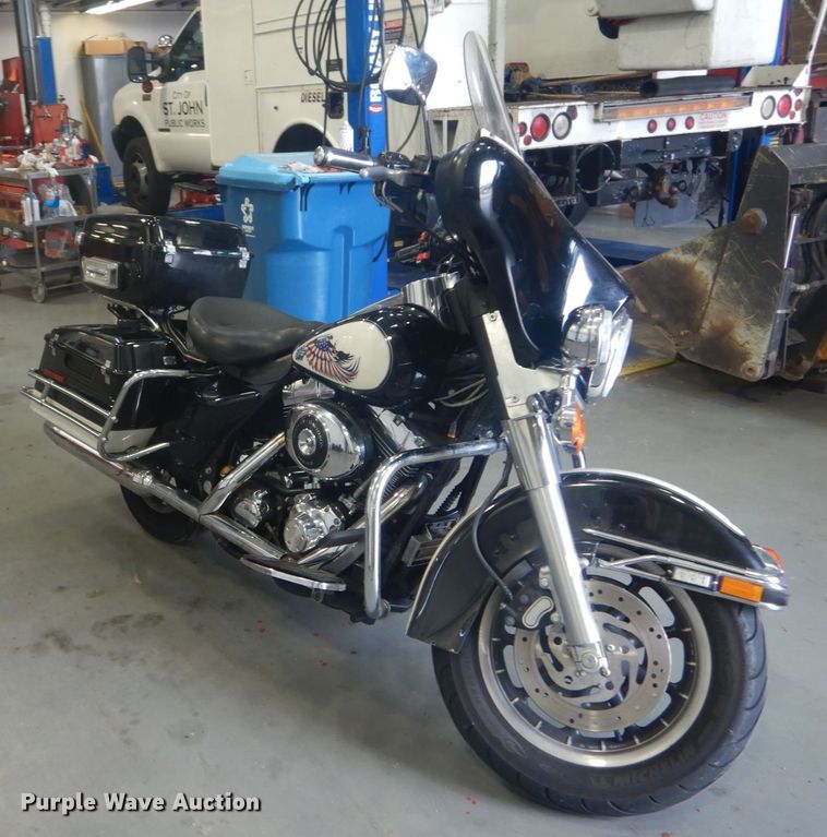 image for item IT9207 2003 Harley Davidson  police motorcycle