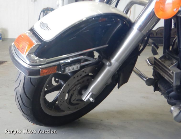 image for item IT9207 2003 Harley Davidson  police motorcycle