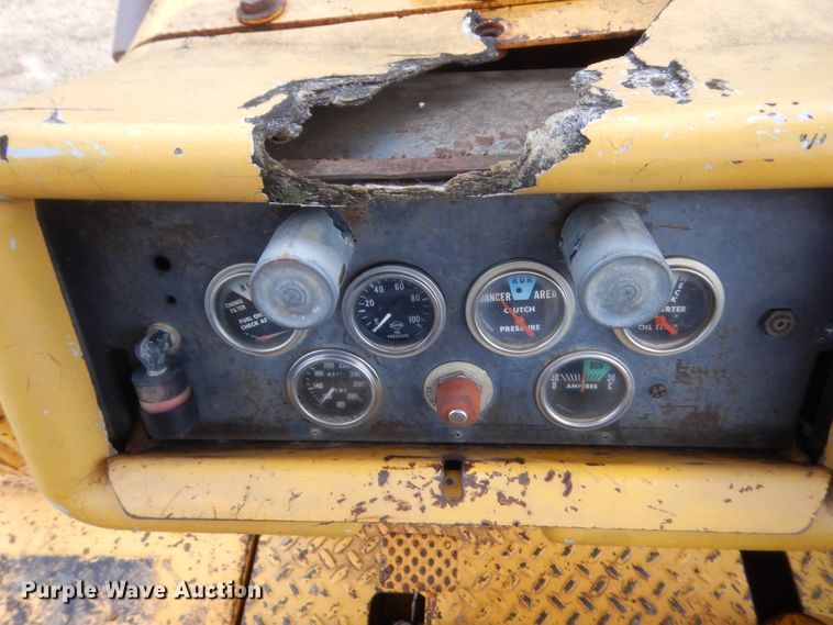 image for item IT9525 1972 International TD15C  dozer