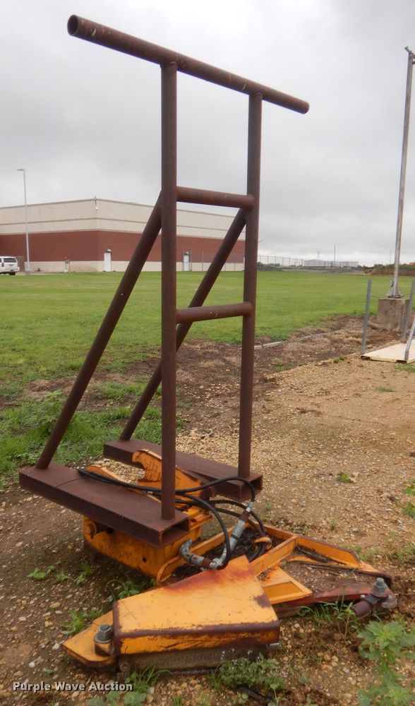 image for item IT9528 Shop built hydraulic tree shear