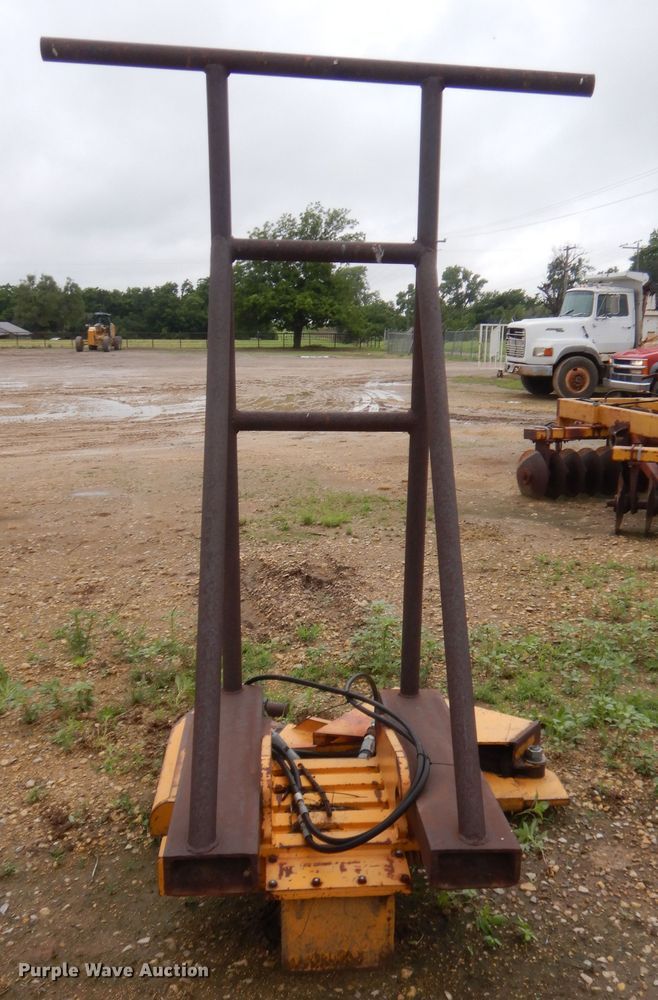 image for item IT9528 Shop built hydraulic tree shear