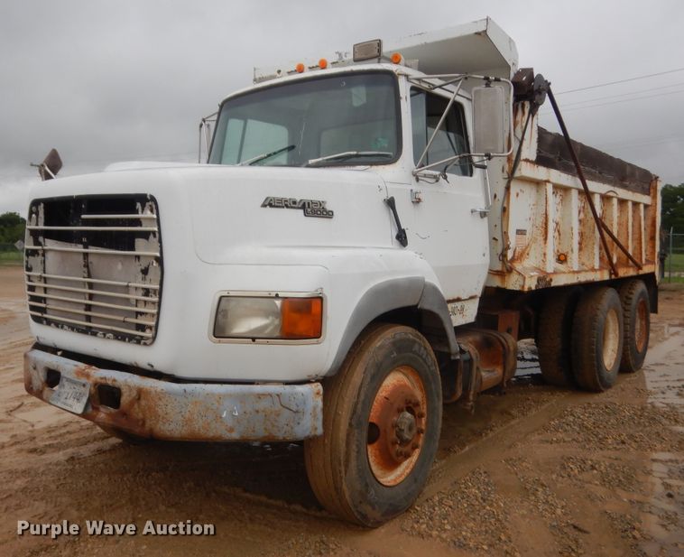 image for item IT9533 1988 Ford Aeromax 9500  dump truck