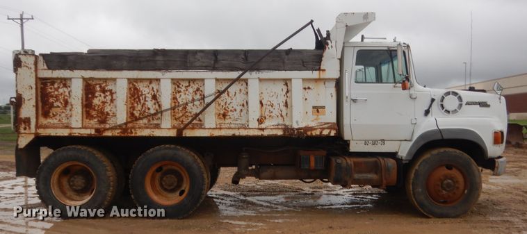 image for item IT9533 1988 Ford Aeromax 9500  dump truck