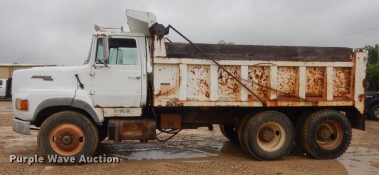 image for item IT9533 1988 Ford Aeromax 9500  dump truck