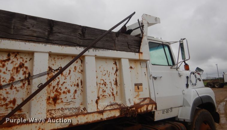 image for item IT9533 1988 Ford Aeromax 9500  dump truck