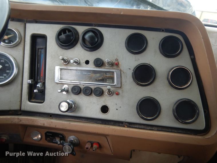 image for item IT9533 1988 Ford Aeromax 9500  dump truck