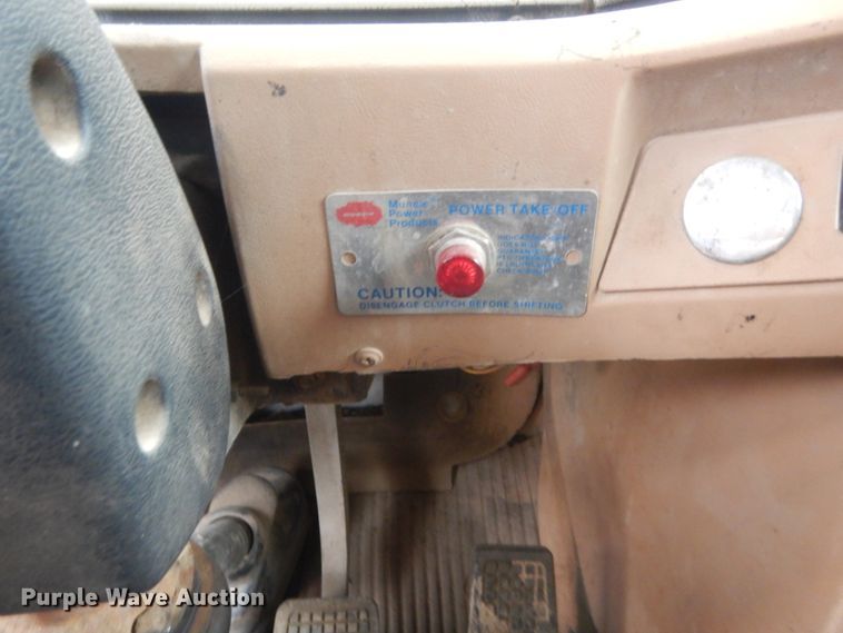 image for item IT9533 1988 Ford Aeromax 9500  dump truck