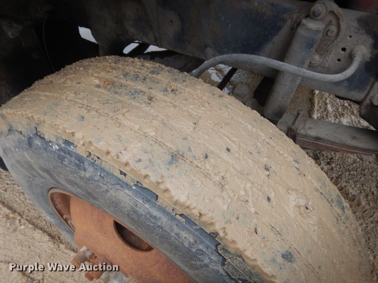 image for item IT9533 1988 Ford Aeromax 9500  dump truck