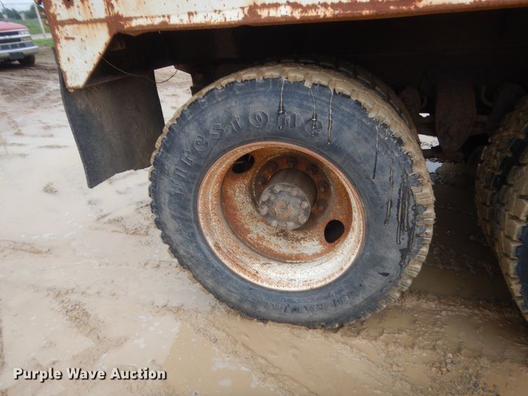 image for item IT9533 1988 Ford Aeromax 9500  dump truck