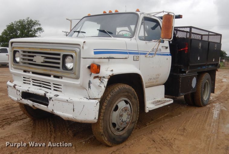 image for item IT9534 1984 Chevrolet C6500  flatbed truck