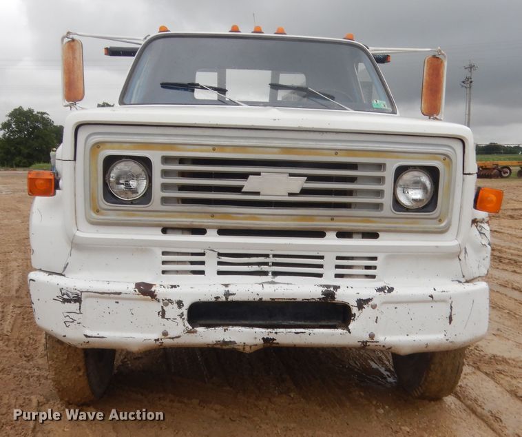 image for item IT9534 1984 Chevrolet C6500  flatbed truck