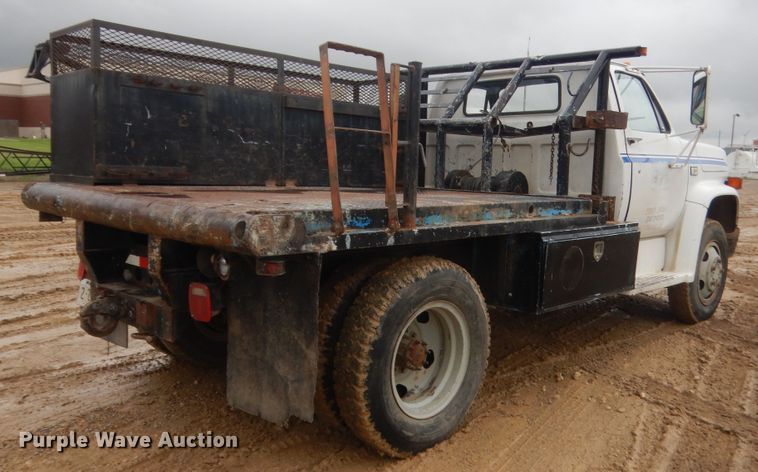 image for item IT9534 1984 Chevrolet C6500  flatbed truck