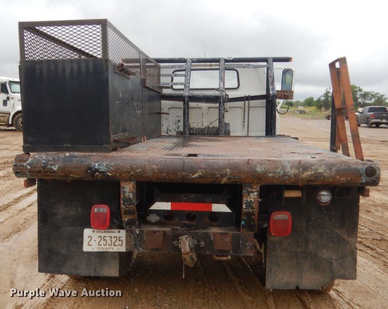 image for item IT9534 1984 Chevrolet C6500  flatbed truck