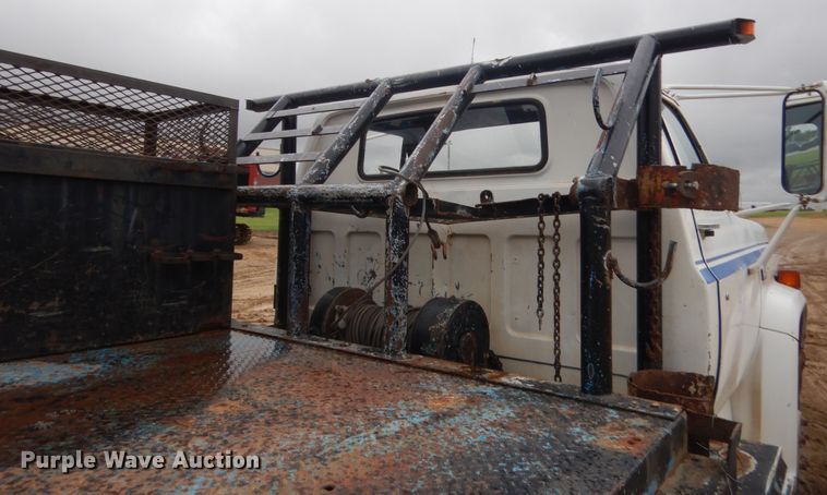 image for item IT9534 1984 Chevrolet C6500  flatbed truck