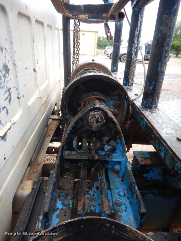 image for item IT9534 1984 Chevrolet C6500  flatbed truck