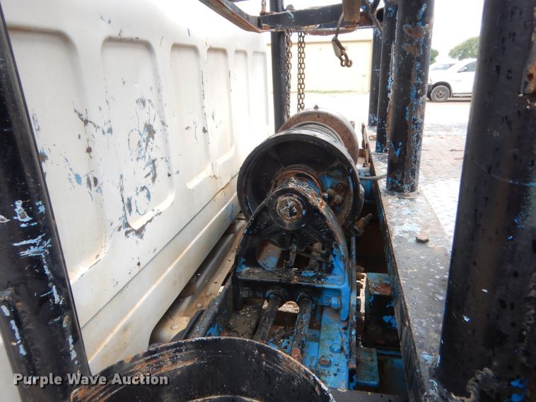 image for item IT9534 1984 Chevrolet C6500  flatbed truck