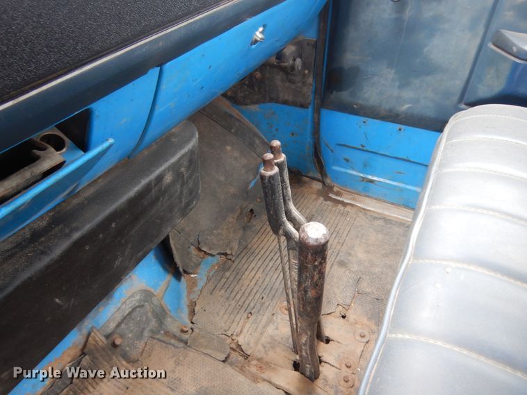 image for item IT9534 1984 Chevrolet C6500  flatbed truck