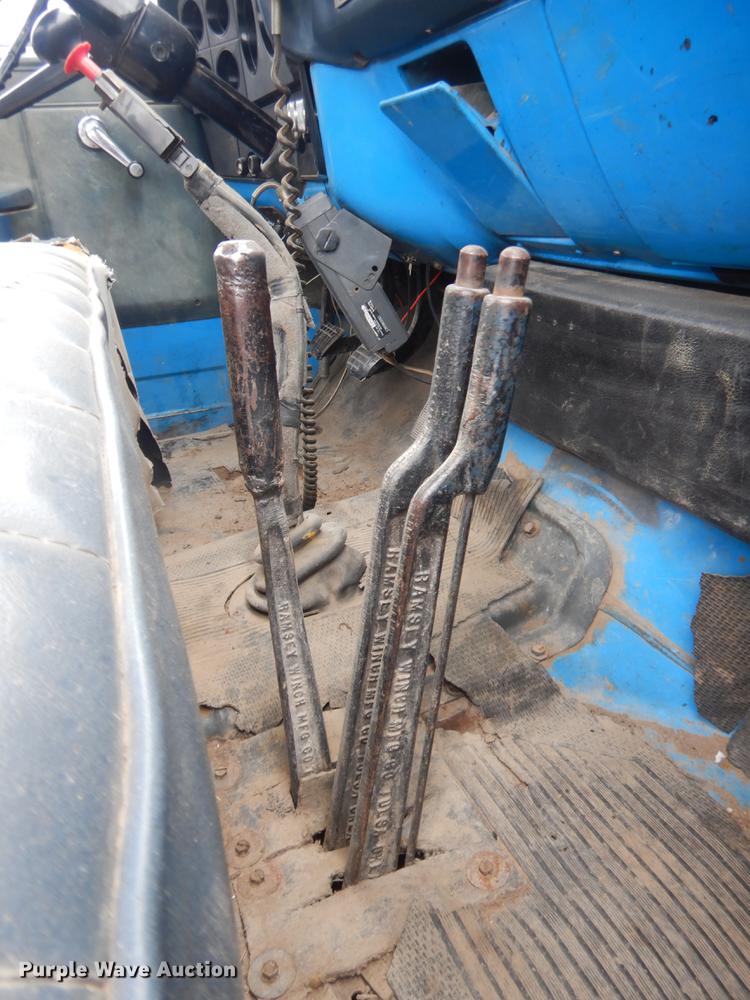 image for item IT9534 1984 Chevrolet C6500  flatbed truck