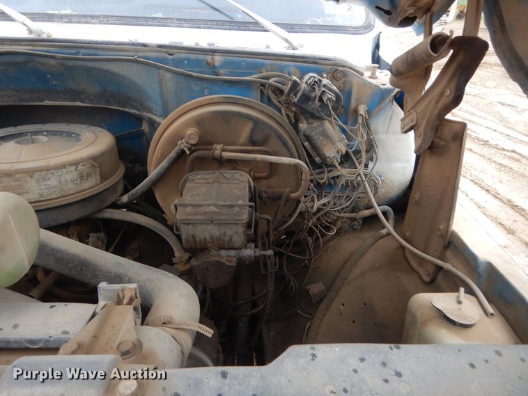 image for item IT9534 1984 Chevrolet C6500  flatbed truck