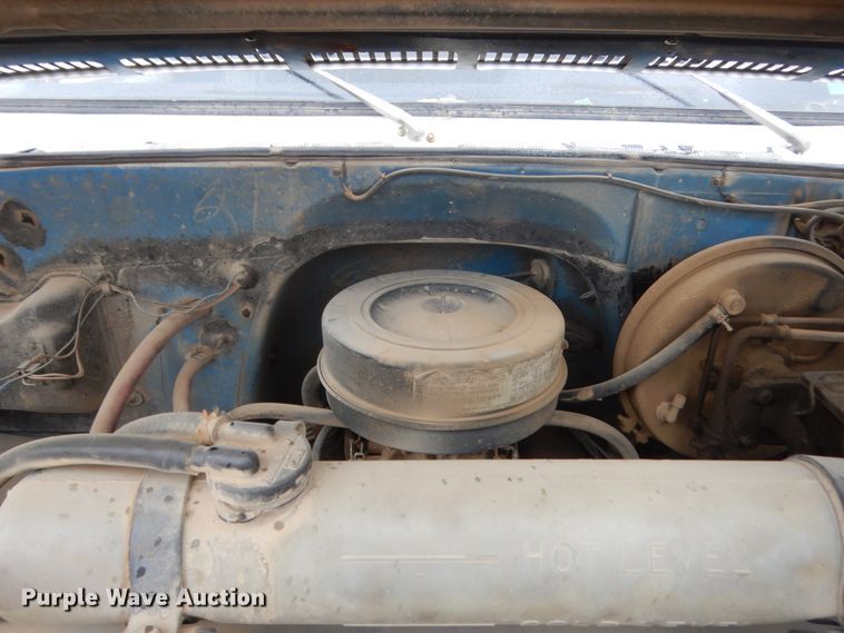 image for item IT9534 1984 Chevrolet C6500  flatbed truck