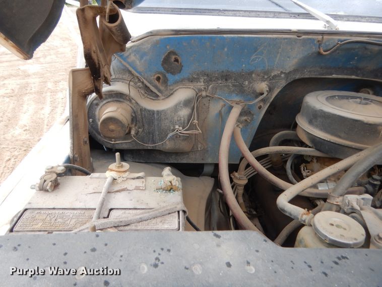 image for item IT9534 1984 Chevrolet C6500  flatbed truck