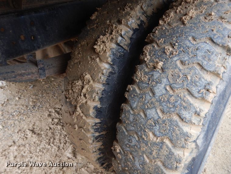 image for item IT9534 1984 Chevrolet C6500  flatbed truck