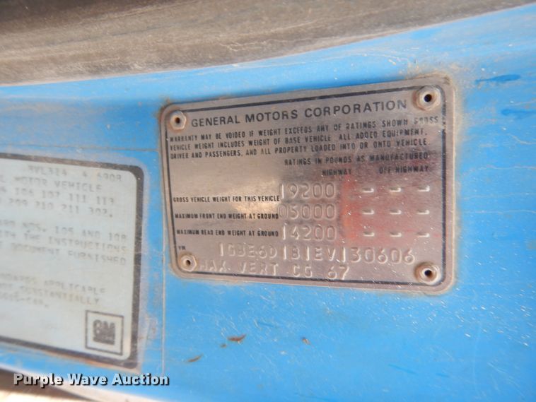 image for item IT9534 1984 Chevrolet C6500  flatbed truck