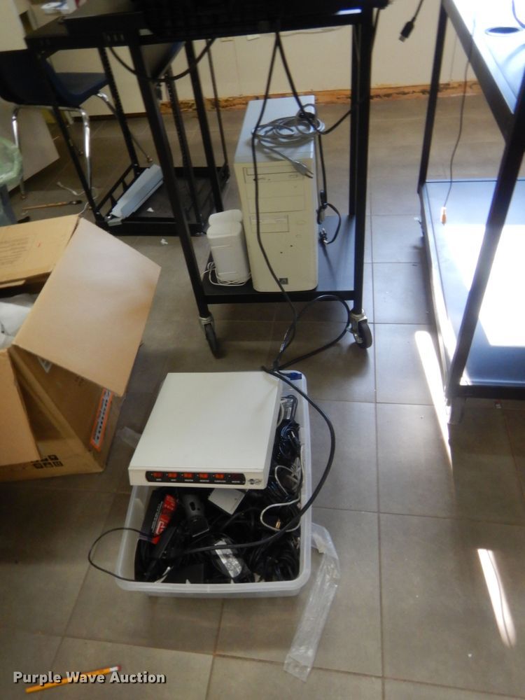 image for item IT9598 Electronics