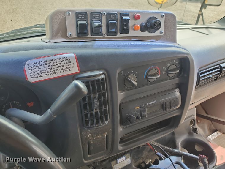 image for item IT9816 1998 Chevrolet G3500  Collins school bus