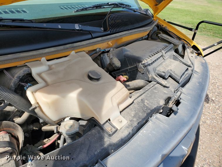 image for item IT9816 1998 Chevrolet G3500  Collins school bus