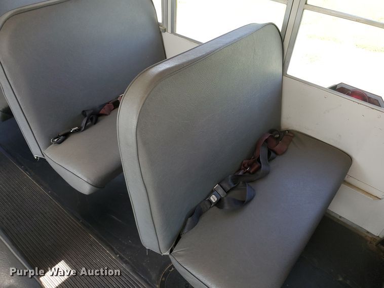 image for item IT9816 1998 Chevrolet G3500  Collins school bus