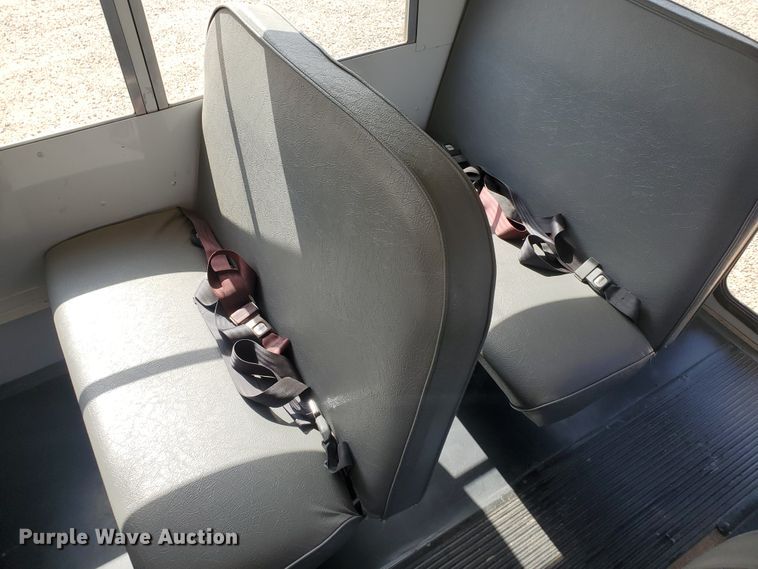 image for item IT9816 1998 Chevrolet G3500  Collins school bus