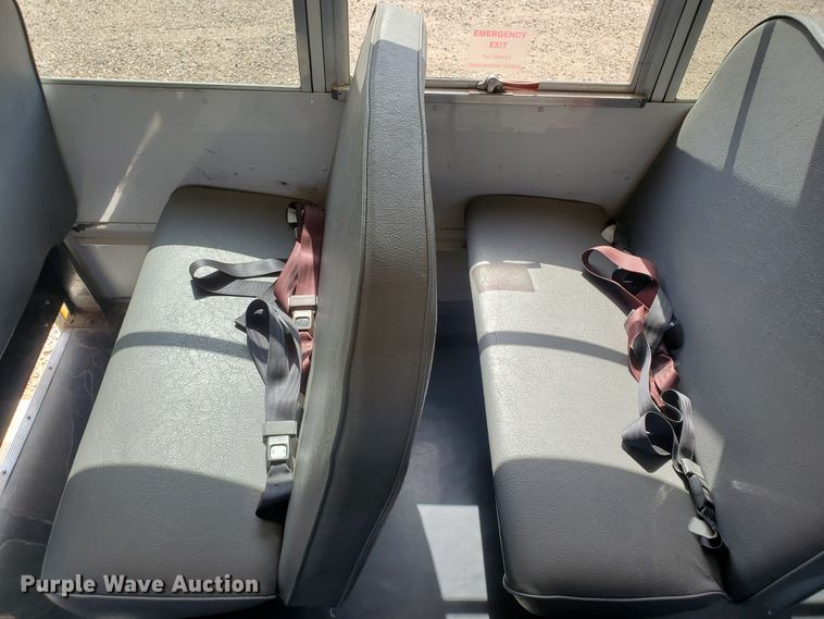 image for item IT9816 1998 Chevrolet G3500  Collins school bus